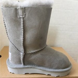 Australian jumbo Uggs boots
